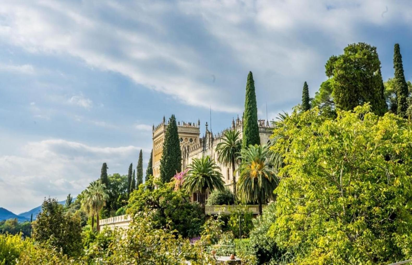 Artemide Apartment - A Soli 150M Dal Lago Di Garda Сірміоне Екстер'єр фото