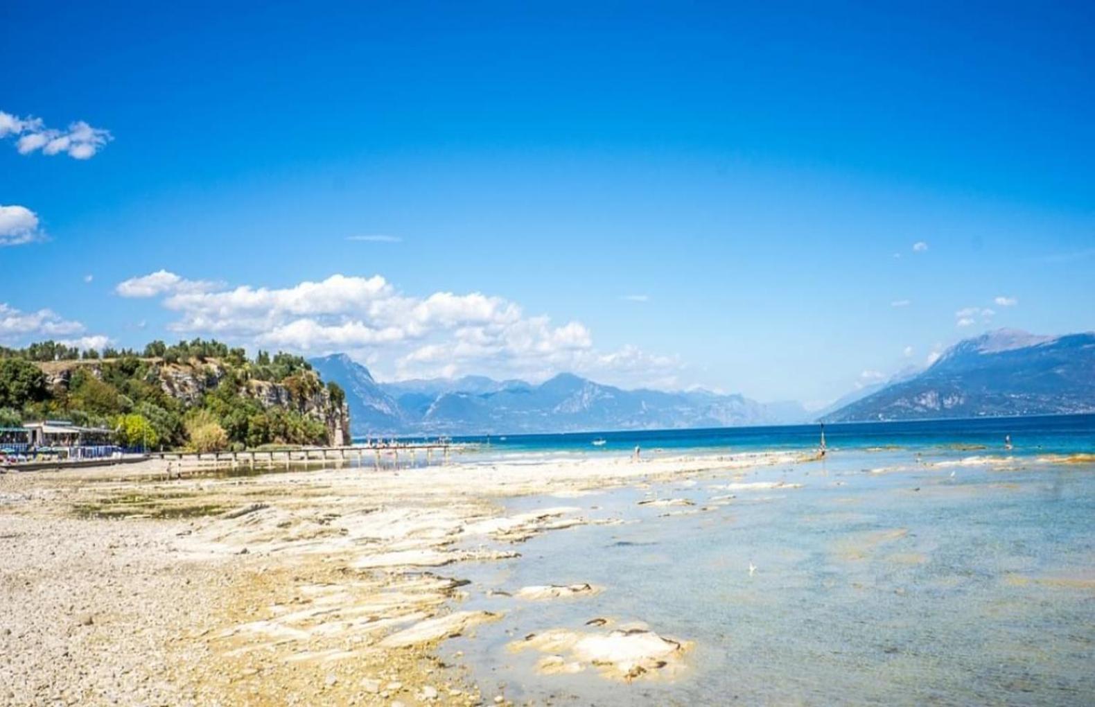 Artemide Apartment - A Soli 150M Dal Lago Di Garda Сірміоне Екстер'єр фото