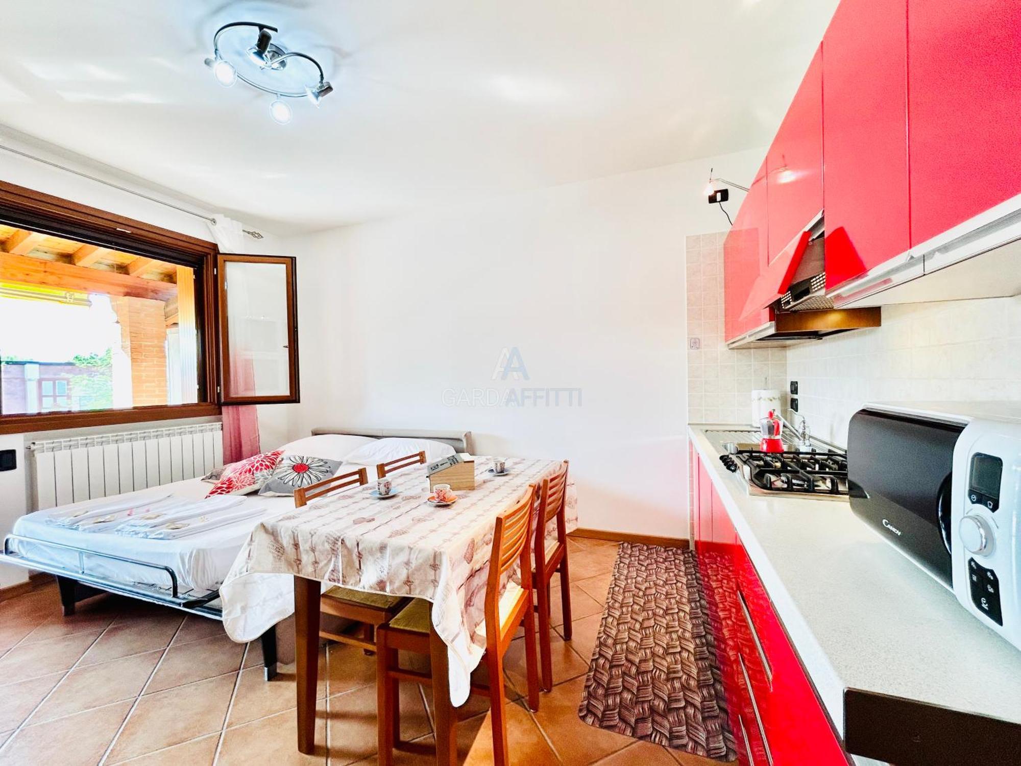 Artemide Apartment - A Soli 150M Dal Lago Di Garda Сірміоне Екстер'єр фото