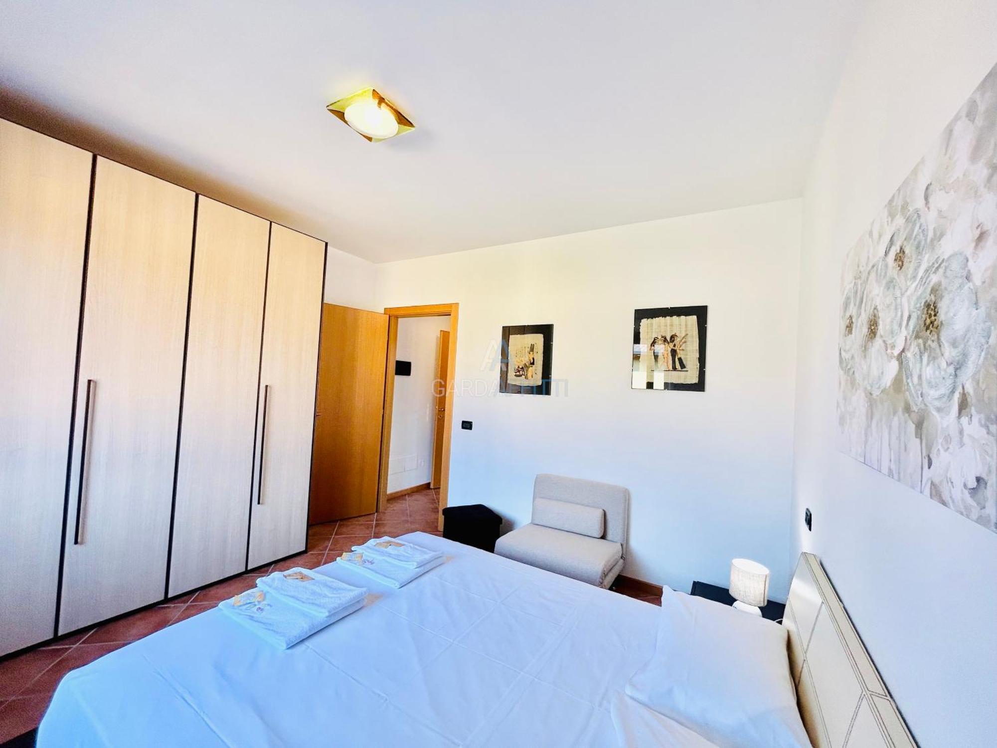 Artemide Apartment - A Soli 150M Dal Lago Di Garda Сірміоне Екстер'єр фото